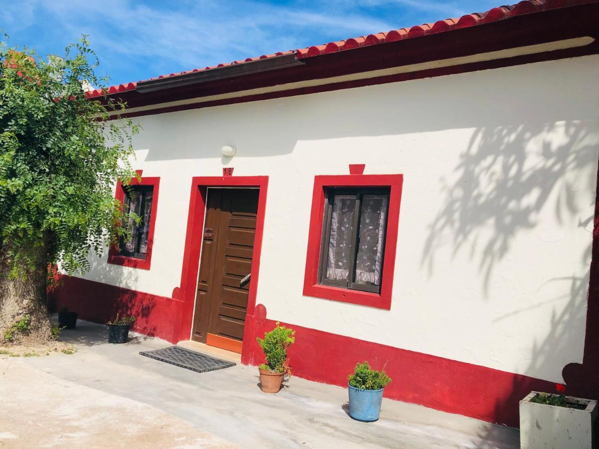 Mae Home Carril كالداس دا راينها المظهر الخارجي الصورة