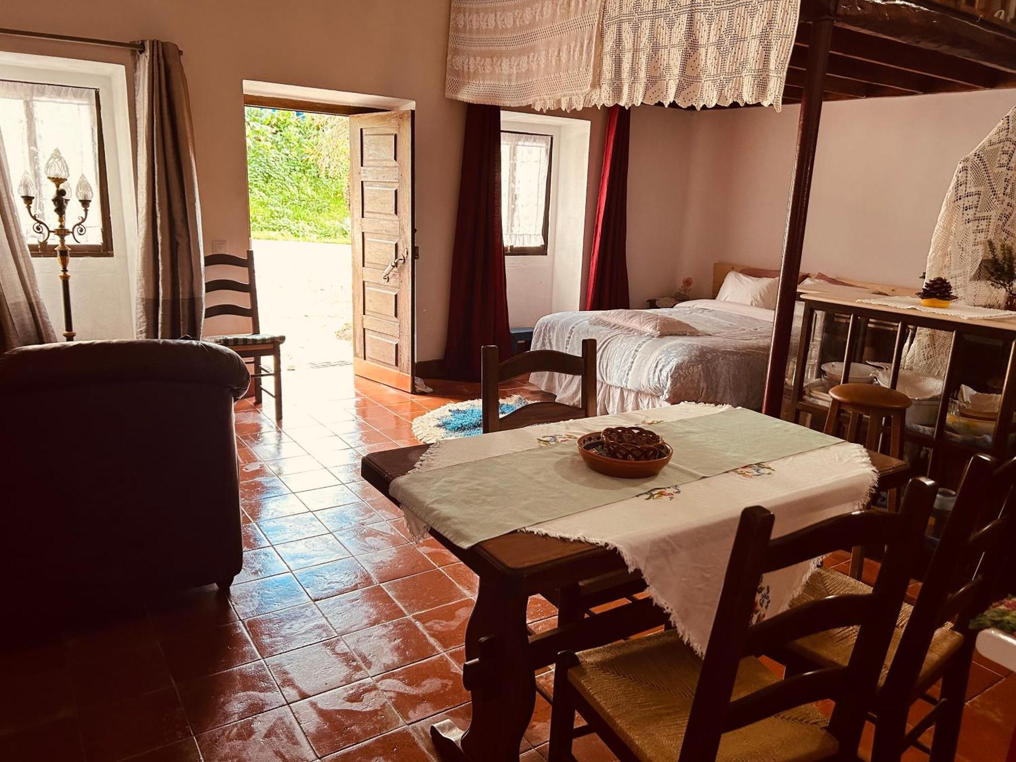 Mae Home Carril كالداس دا راينها المظهر الخارجي الصورة